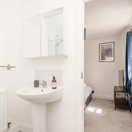 Bramhope Haven - New Next To Golden Acre Park - Pass The Keys * 利兹